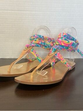 Lilly Pulitzer Gold Lilly Pulitzer Harbor Wrap Tie
Sandal Shady Lady Sandals